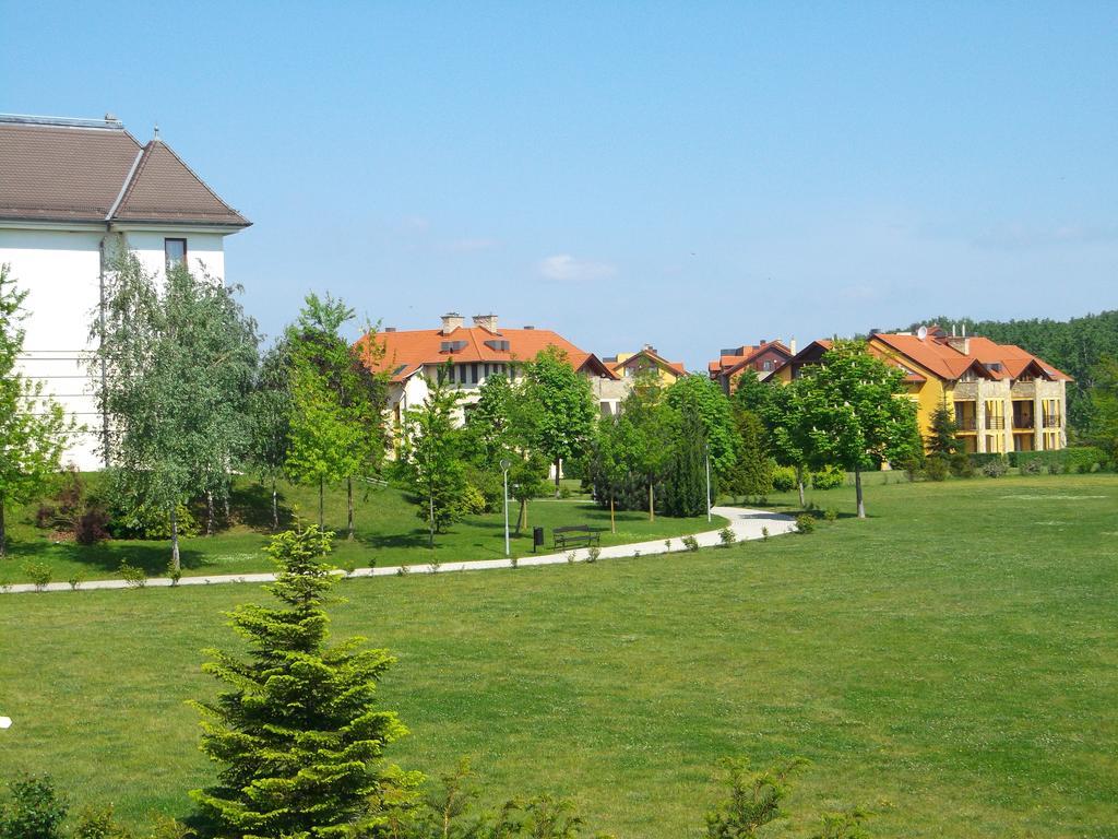 Birdland Panorama Apartman Бюк Номер фото